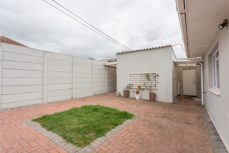 To Let 3 Bedroom Property for Rent in Plumstead Western Cape